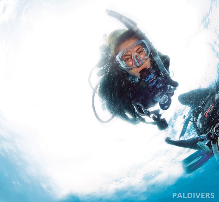 دورة غواص مياه مفتوحة متقدمة – PADI Advanced Open Water Diver