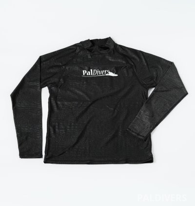 قميص الغوص التقني (Rash Guard) من بالدايفرز – طبقة الحماية المثالية تحت البدلة (Under-Suit)