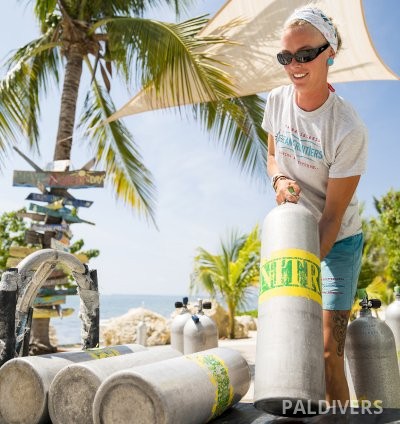 برنامج مدرب تخصصات – PADI Specialty Instructor 3
